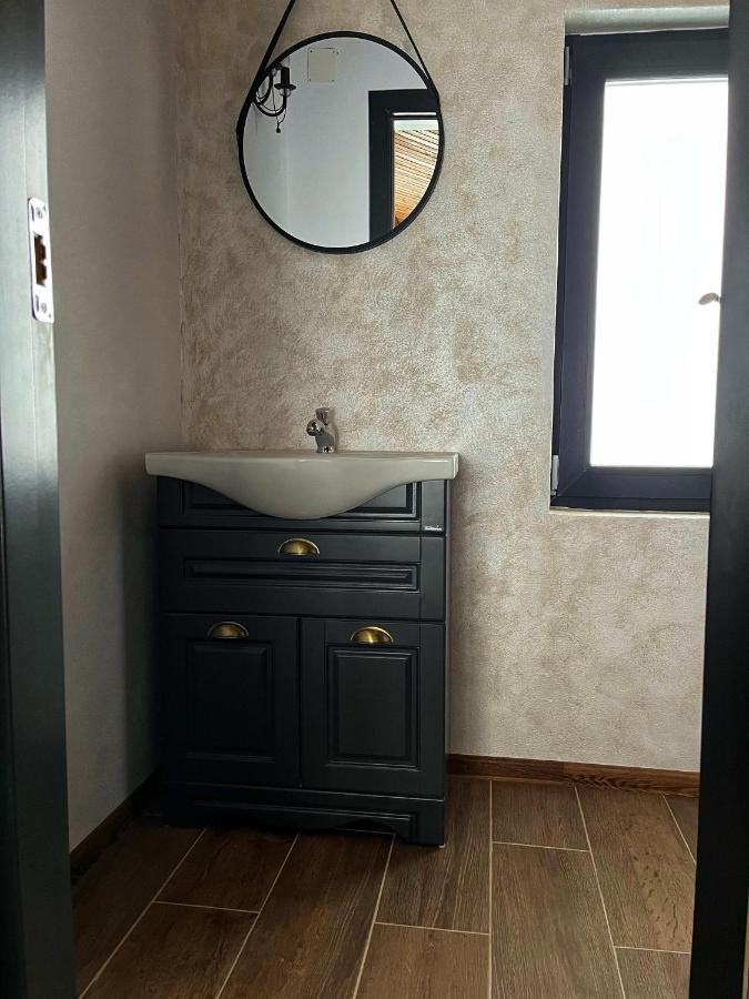 Cabana Priod Coronini Pescari Экстерьер фото